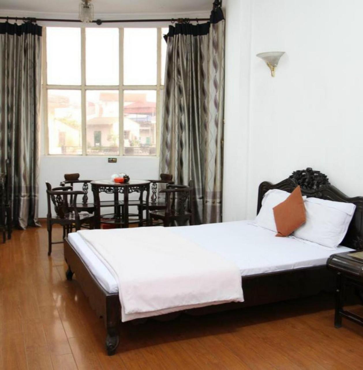 Hoang Cuong Hotel 15 Nguyen Thai Hoc Hanói Exterior foto